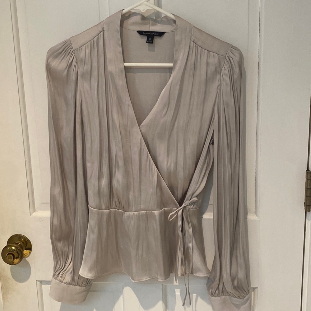 Banana Republic | Silky blouse
